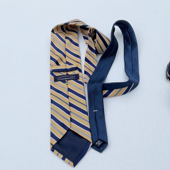Roundtree & Yorke Men’s Neckwear, OS - Picture 5 of 5